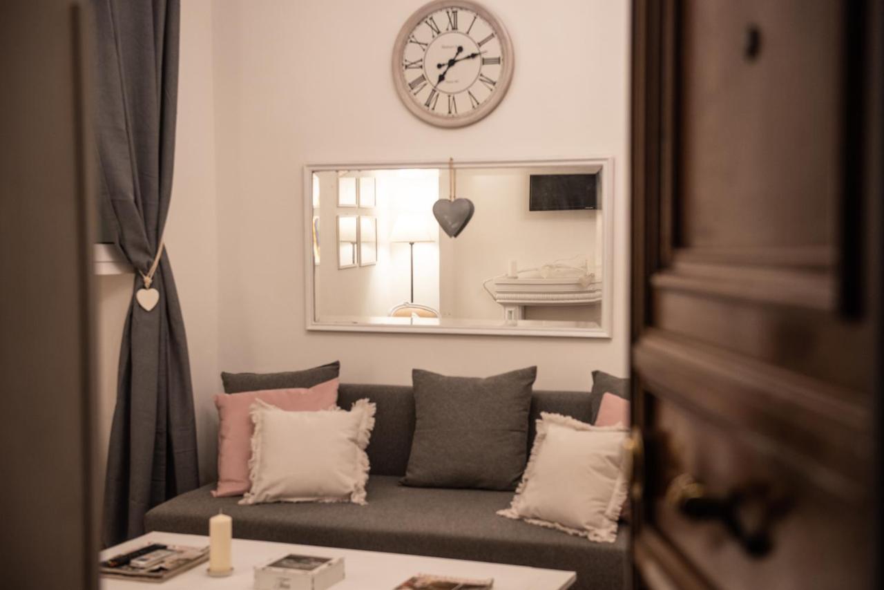 Sweet Arco Farnese Apartment Рим Екстериор снимка